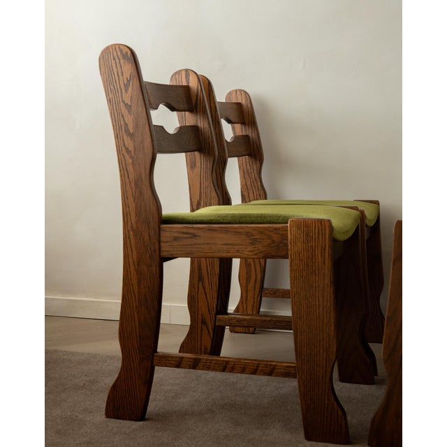 Brutalist Oak Razorback Dining Chairs with Green Velvet, 1970s, Set of 4 For Sale - Image 11 of 18