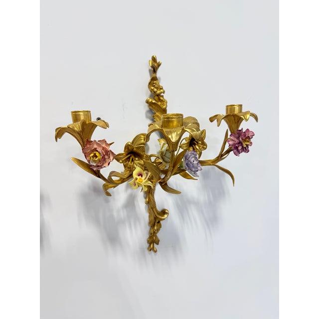 Rococo Pr, French Rococo Revival Gilt Bronze Sconces With Porcelain Flowers, 19th C For Sale - Image 3 of 14