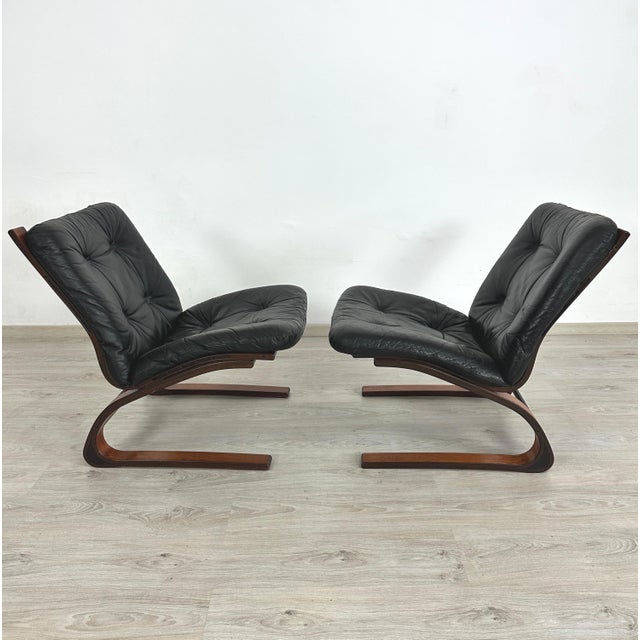Kengu-Chairs by Elsa & Nordahl Solheim – A Pair For Sale - Image 4 of 8