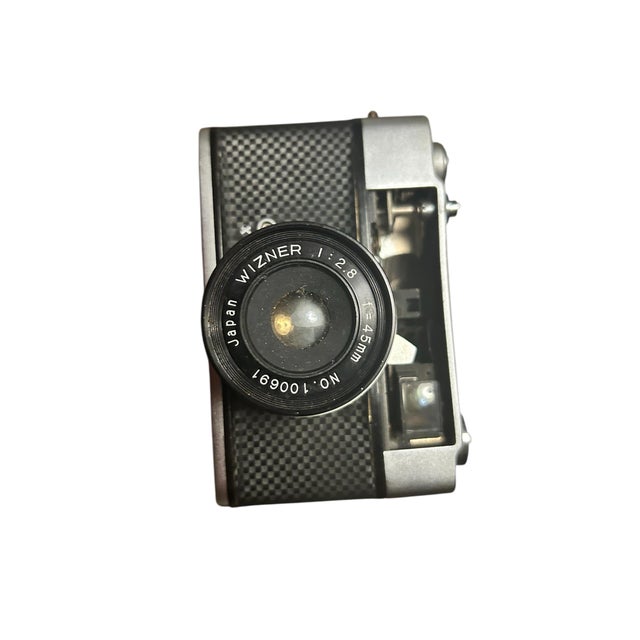 Eastman Kodak Vintage Decorative Camera Collection Circa Early 50s & 60s. Yashika 35 Mm With Wizards Lense & Original Case, Polaroid Land Camera, Kodak Duaflex IV For Sale - Image 4 of 8