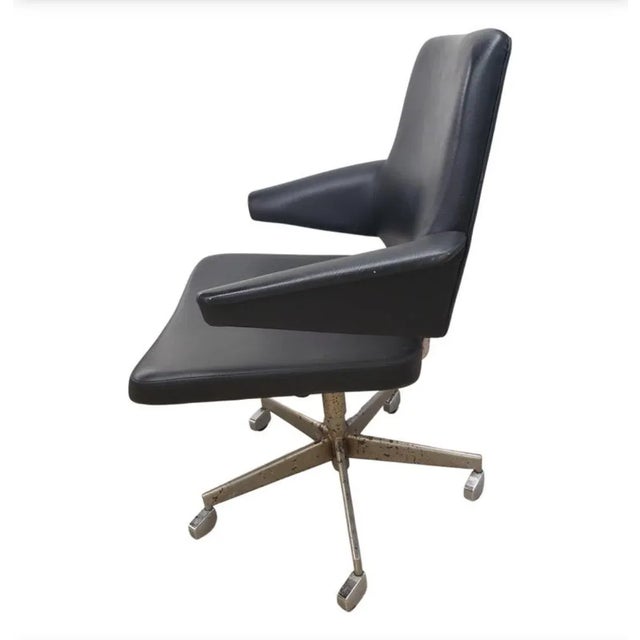 Jacob Jensen For Labofa Black Leather Office Chair in good vintage condition. Measures 25.5"W x 22"D x 38"H. Arm height is...