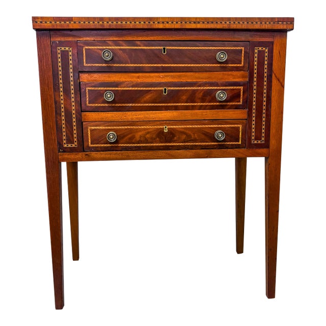 Fine English Inlaid Mahogany Work Table, Circa 1795-1815 For Sale