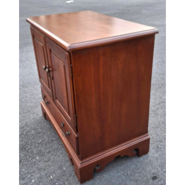 Pair Hooker Furniture French Chippendale Style Cherry Night Tables For Sale - Image 9 of 18