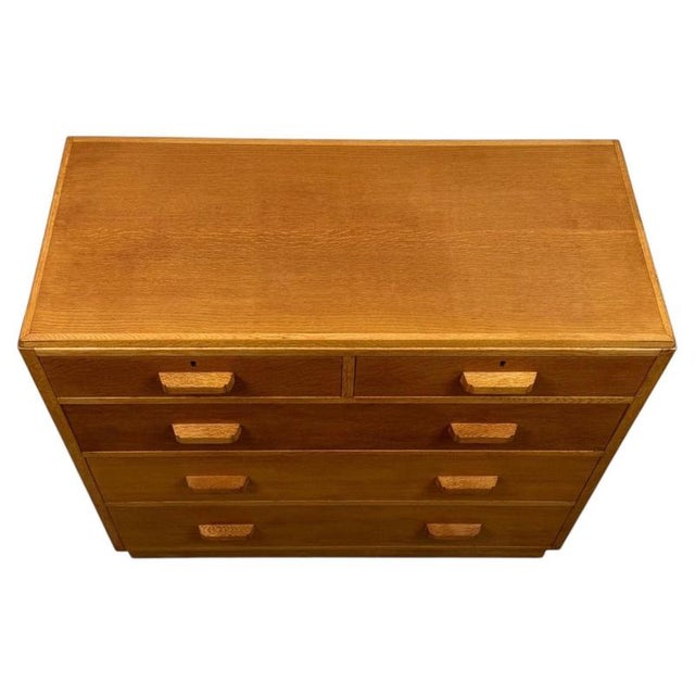 Vintage English Golden Oak Chest of Drawers, 1900s For Sale - Image 3 of 12