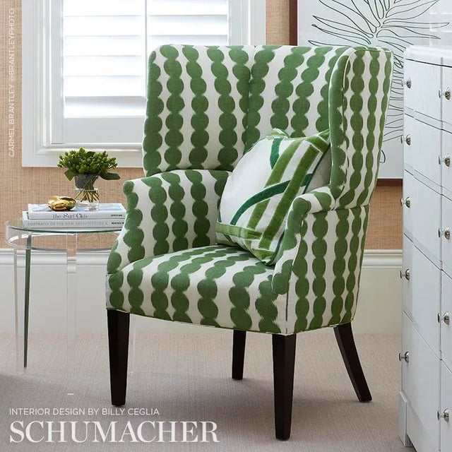 When an artisanal warp print meets a graphic stripe made of circles, the results are enchanting.Sold as a 2-yard minimum....