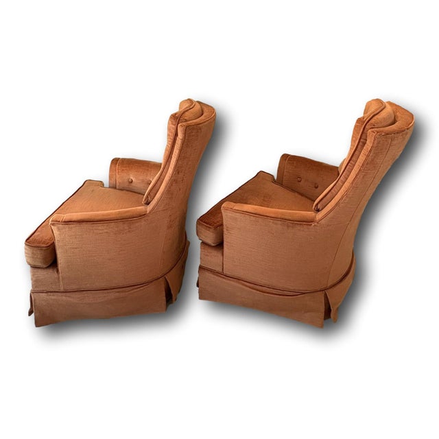 Vintage Salmon Pink Tufted Skirted Corded Velvet Swivel Club Chairs - A Pair For Sale In Miami - Image 6 of 17