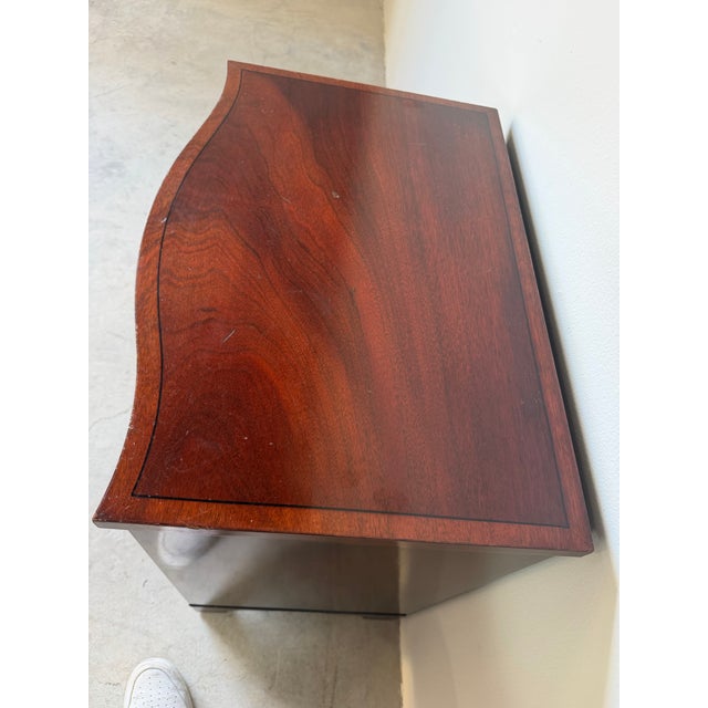 1970s Heritage Henredon Bow Front Mahogany Four-Drawer Nightstand For Sale - Image 4 of 12