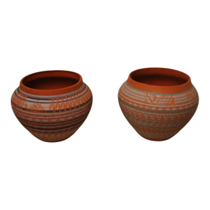 1990s Ben Billy Navajo Etched Set of 2 Native American Pottery Plant Pots
