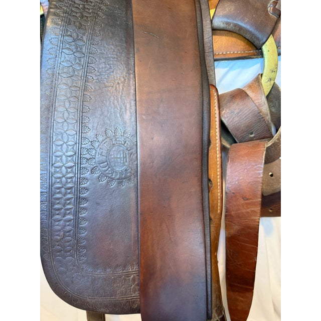 Vintage 1920s American Western Saddle H.H.Heiser For Sale - Image 6 of 8
