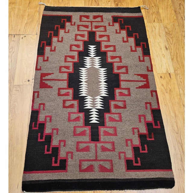Vintage Native American Navajo Rug, Handwoven Wool, Medallion Pattern, 2x4 For Sale - Image 4 of 12