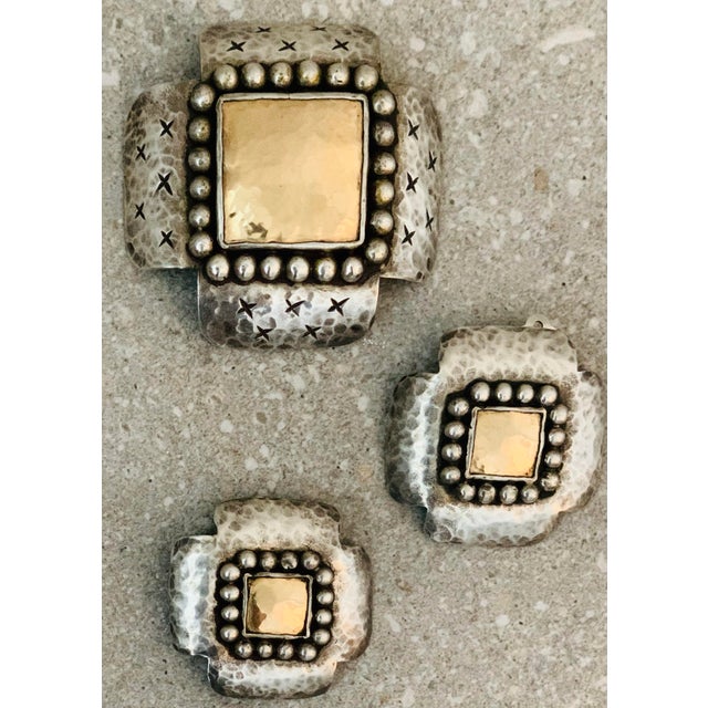 1980’s Dian Malouf Oxidized Sterling & 14k Gold Hammered ‘Signature’ Cross Pin/Brooch, With Beaded Silver Frame & Incised Cross Pattern For Sale - Image 11 of 12