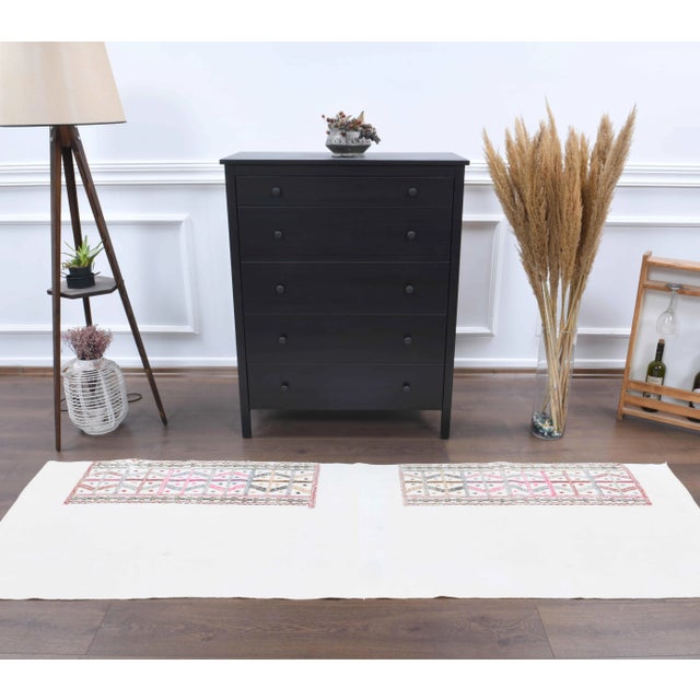 Boho Chic Vintage Turkish Oushak Handmade Wool Cotton White Kilim Runner For Sale - Image 3 of 9