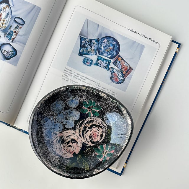 Mid-Century Modern 1950s Sascha Brastoff "Vanity Fair" Vide-Poche Catchall Dish For Sale - Image 3 of 12