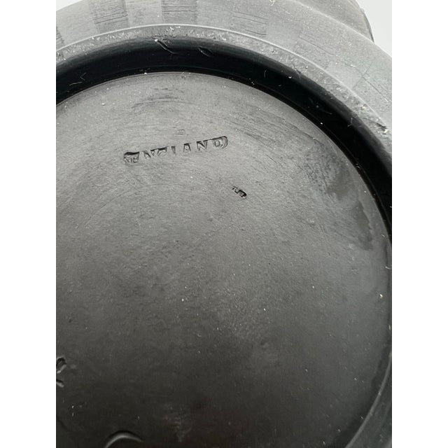 Stunning Antique Wedgwood Black Basalt Teapot, C. 1790-1830 With Widow Finial For Sale - Image 11 of 12