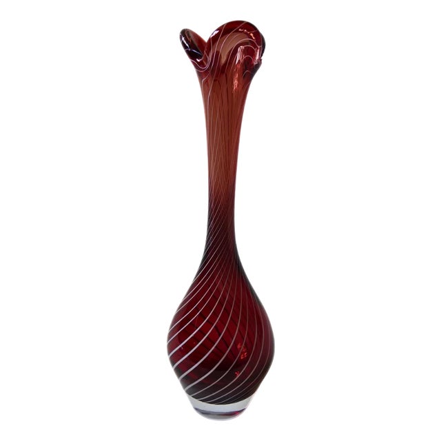 Mid-Century Red-White Vase by Vicke Lindstrand, Sweden For Sale