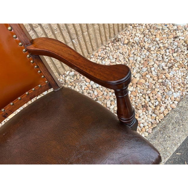 Early 20th Century Early 20th Century Antique Oak Banker Office Desk Chair For Sale - Image 5 of 11