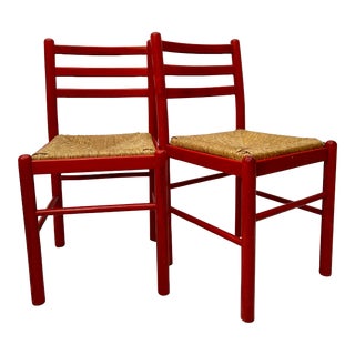 Vintage Italian Chic Vico Magistretti Style Orange Red Dining Chairs With Rush Seats, a Pair For Sale