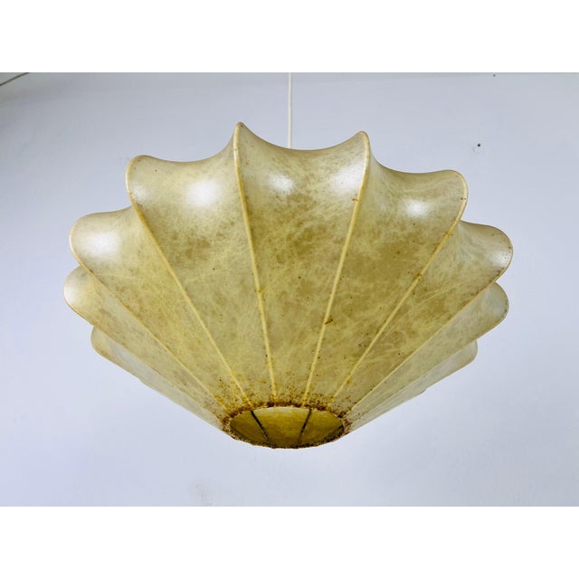 Mid-Century Modern Cocoon Pendant Light, 1960s, Italy For Sale - Image 6 of 11