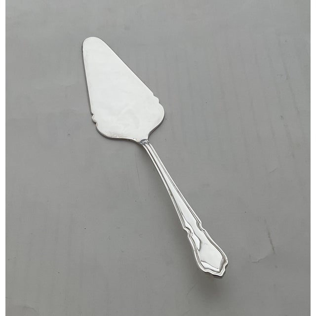 "Silver Small Pie Server, Du Barry. Pattern : Du Barry. Size : 7 1/4 in Made in Sheffield-England by Frank Cobb & Co in...