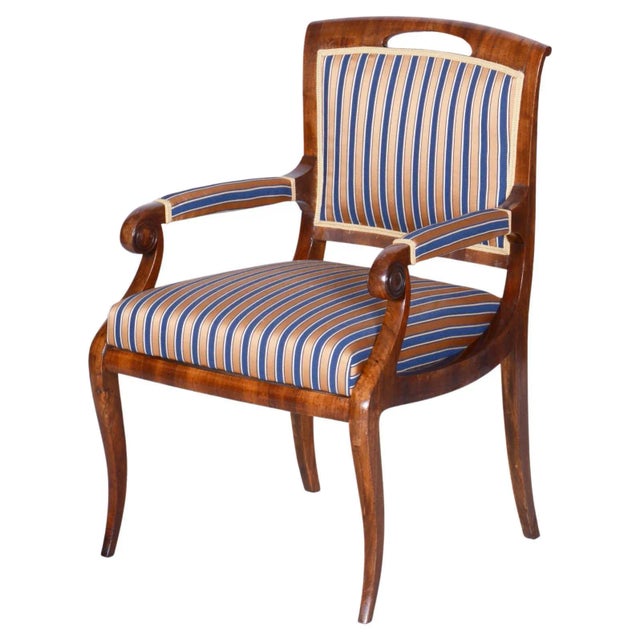 Biedermeier Armchair in Walnut Veneer and Oak, 1830s For Sale - Image 13 of 13