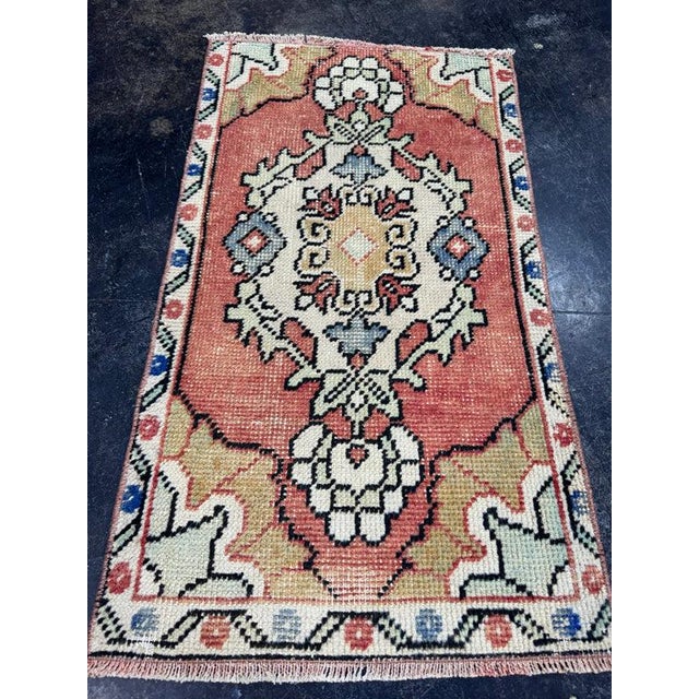 Contemporary Turkish Yastik Rug 1'6" x 2'8" For Sale - Image 3 of 5