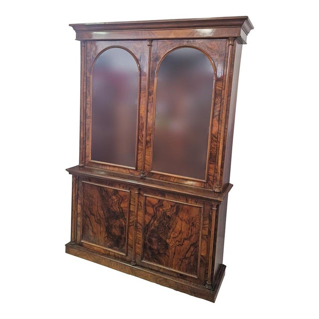 Victorian Double-Body Display Cabinet in Walnut, 1890s For Sale - Image 4 of 10