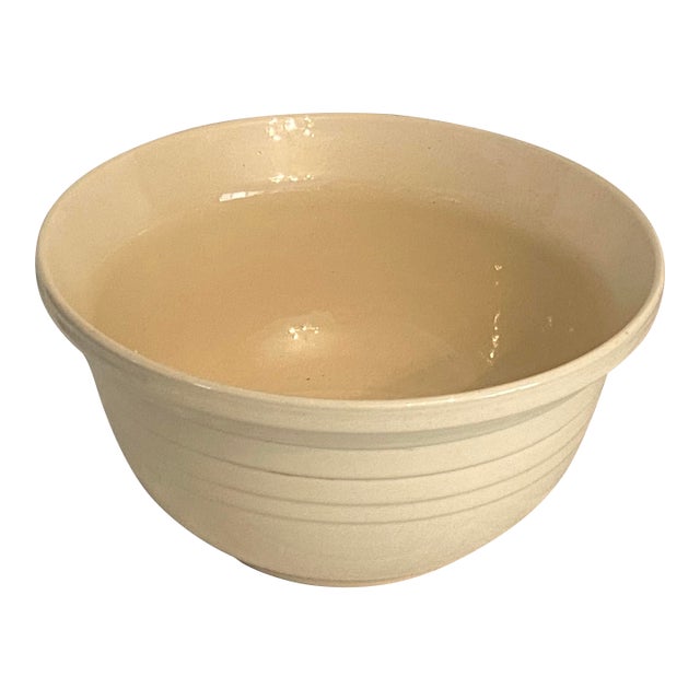 Vintage Cream 8 Qt. Friendship Pottery Roseville Ohio Mixing Bowl For Sale