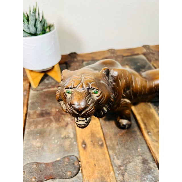 Vintage Rare Cast Iron Tiger Made in Japan In good condition. Weights 9lbs. Stunning eyes