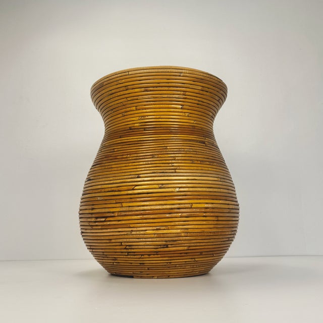 Large Mid-Century Pencil Reed Vase, Italy, 1960s, in Good conditions. Designed 1960 to 1969