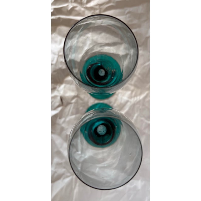 Libbey Glass Co. Vintage Libbey Domaine Teal Green Petal Stem Tall Champagne Flutes - Pair 9.75” For Sale - Image 4 of 10