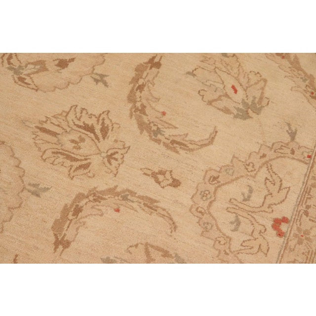 1990s Boho Chic Ziegler Beige Brown Hand-Knotted Wool Rug - 10'3'' X 13'8'' For Sale - Image 4 of 8