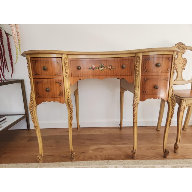 Vintage French Louis XV–Style Kidney-Shaped Desk / Vanity With Chair For Sale - Image 15 of 15