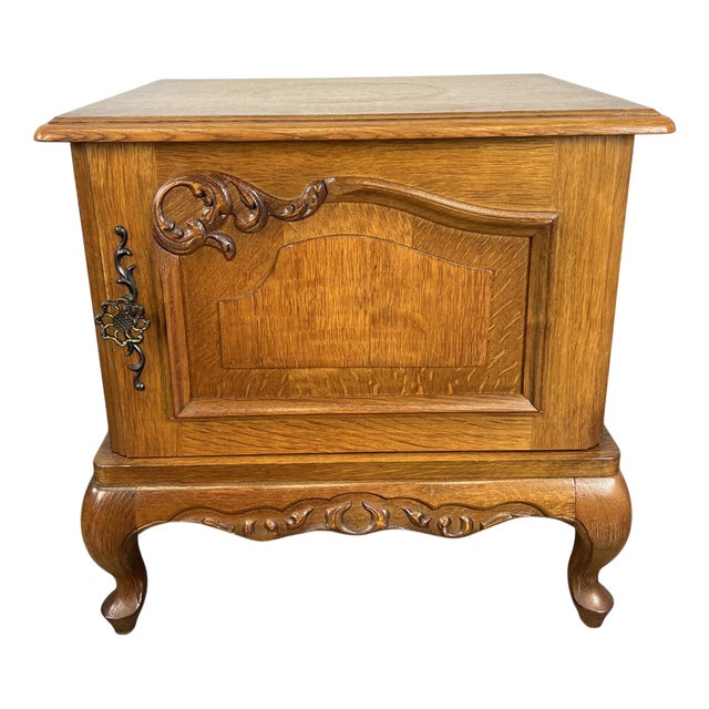 Vintage French Louis XVI Style Nightstands, Set of 2 For Sale