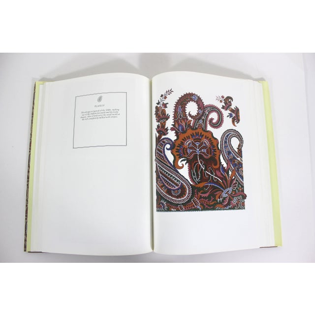 Vintage Paisley Patterns a Design Source Book Hardcover 1989 For Sale - Image 9 of 12