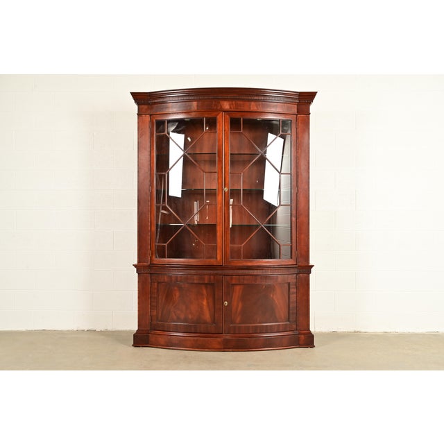 Baker Furniture Georgian Flame Mahogany Lighted Breakfront Bookcase Cabinet For Sale - Image 14 of 14