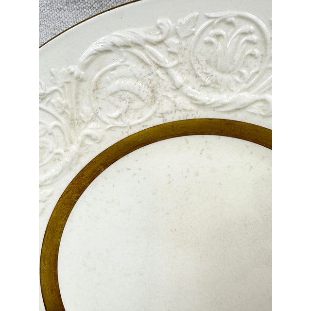 Ceramic Vintage Wedgwood Patrician Dinner Plates-Set of 11 For Sale - Image 7 of 10