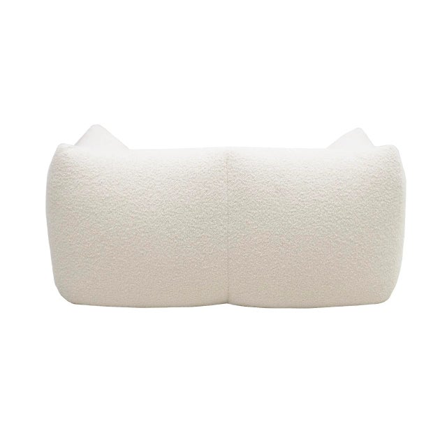 Sofa mod bibambole designed by mario bellini (1935) for b&b italy. upholstered in withe bouclé fabric. Italy 70s. Signed....