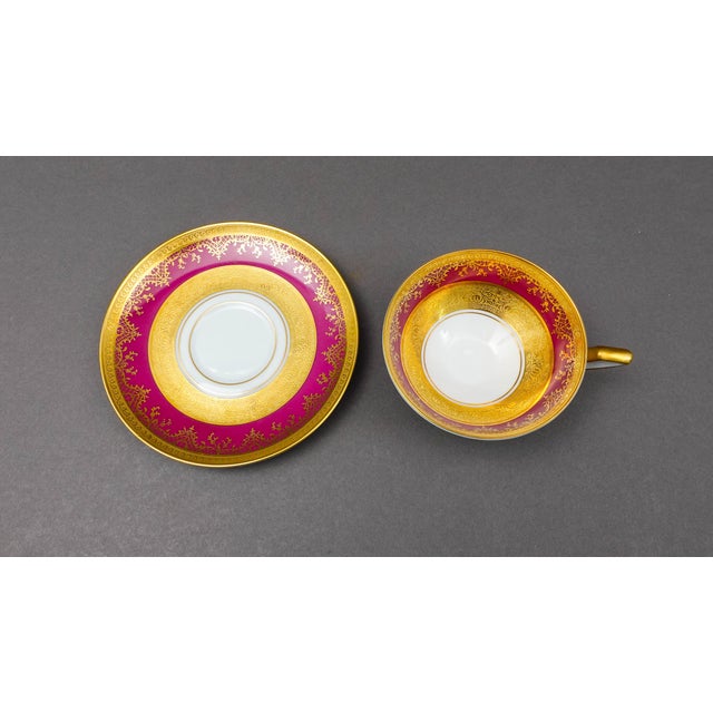 Ceramic Mid 20th Century Dw Porzellan Karlsbader Wertarbeit Fuchsia Gold Encrusted Cup & Saucer Set- 12 Pieces For Sale - Image 7 of 9