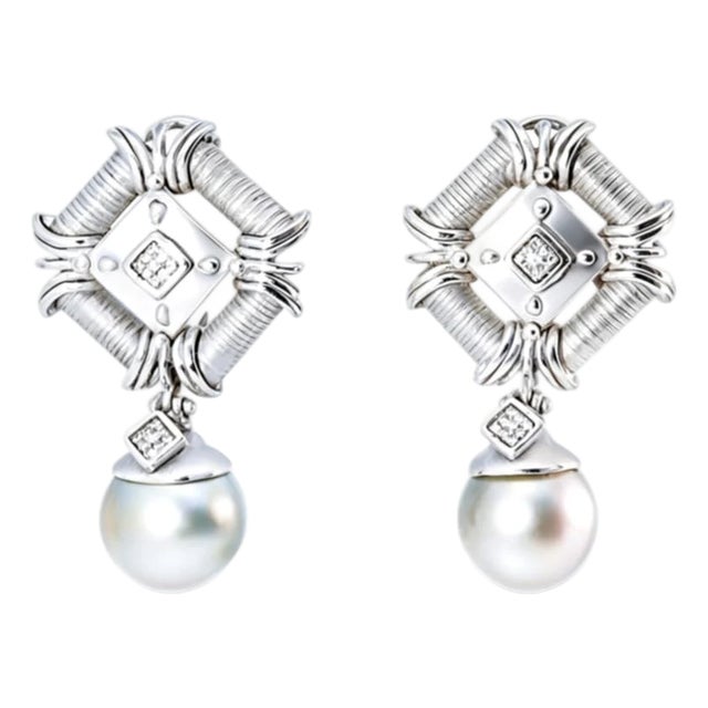 Late 20th Century 18K White Gold Diamond and Tahitian Pearl Crown Drop Earrings, Pair For Sale
