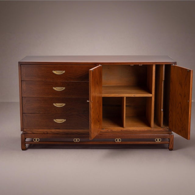 Mid-Century Modern Ash Wood Sideboard Buffet With Gold Hardware by American of Martinsville For Sale - Image 3 of 10