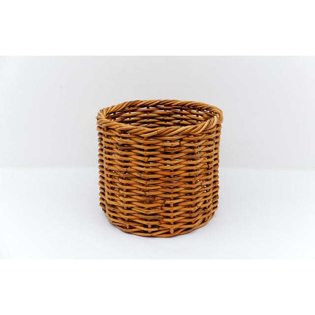 Mid-Century Modern Rattan Basket, Italy, 1960s For Sale - Image 10 of 10