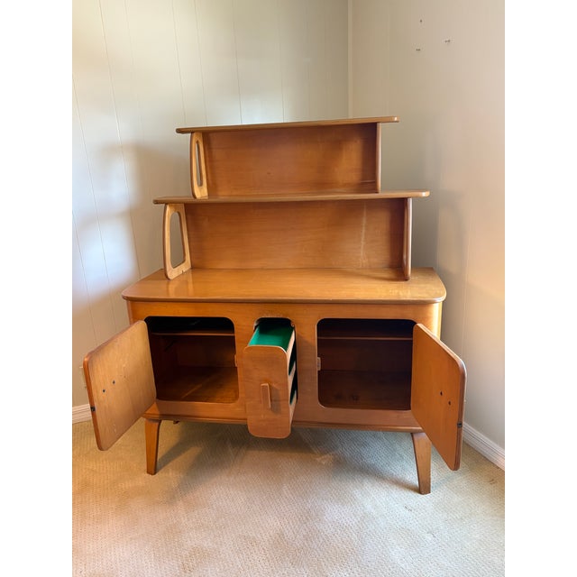 Mid-Century Modern Herbert Von Thaden for Thaden-Jordan Furniture — 1940s Bentwood Sideboard With Two-Tier Hutch For Sale - Image 3 of 12