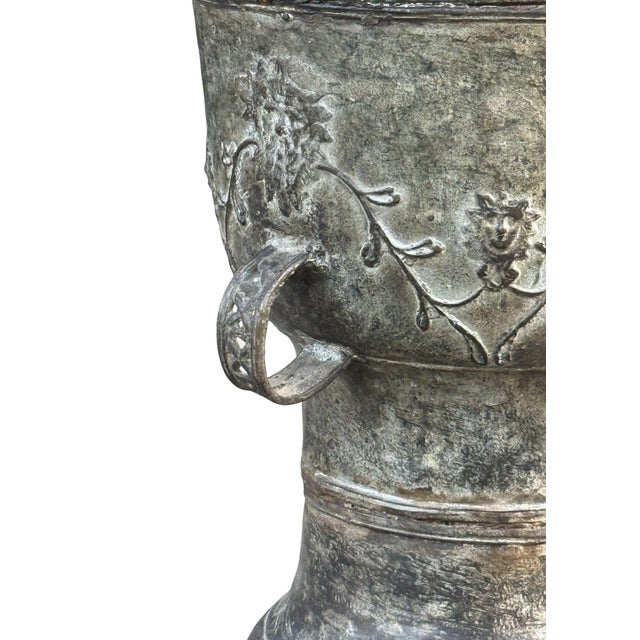 Brown Antique Flores Moko Drum Pedestal Bronze With Natural Patina For Sale - Image 8 of 10