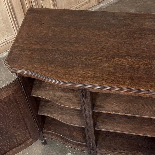 19th Century Louis XVI Liégeois Style Oak Display Buffet ~ Credenza For Sale - Image 16 of 18