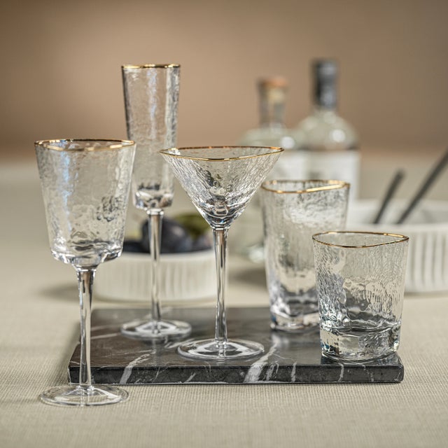 Kenneth Ludwig Chicago Negroni Hammered Tapered Double Old Fashioned Glass W/ Gold Rim - Set of 4 For Sale - Image 4 of 4