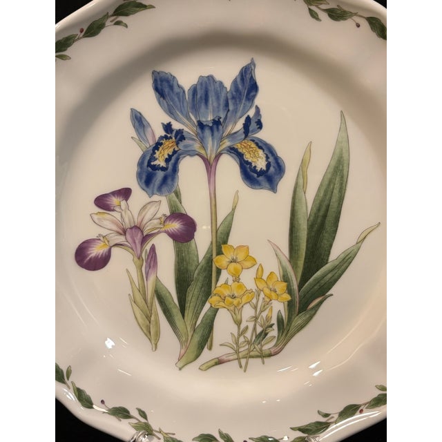 This elegant yet sturdy dinner plate from Noritake’s Gourmet Garden collection features blue and violet irises. One of...