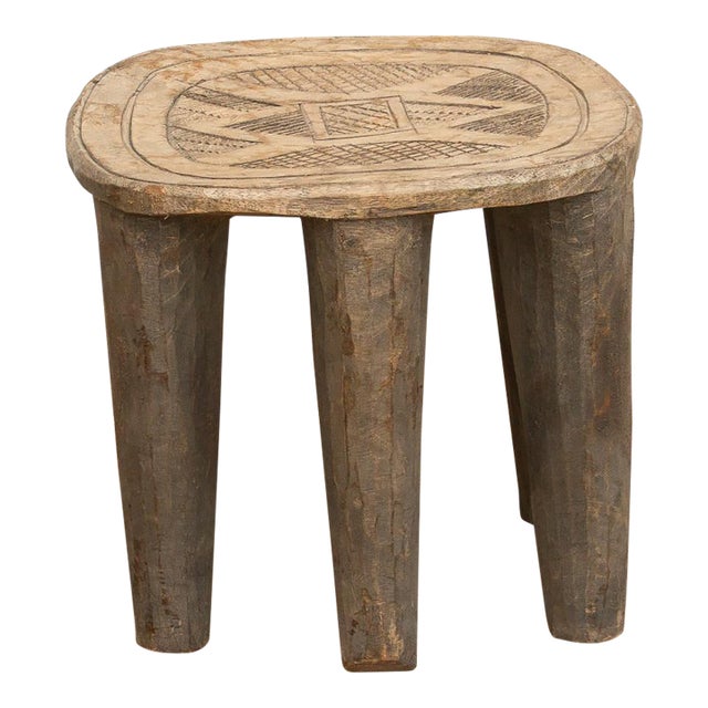 Finely Carved Nupe Pedestal Table For Sale