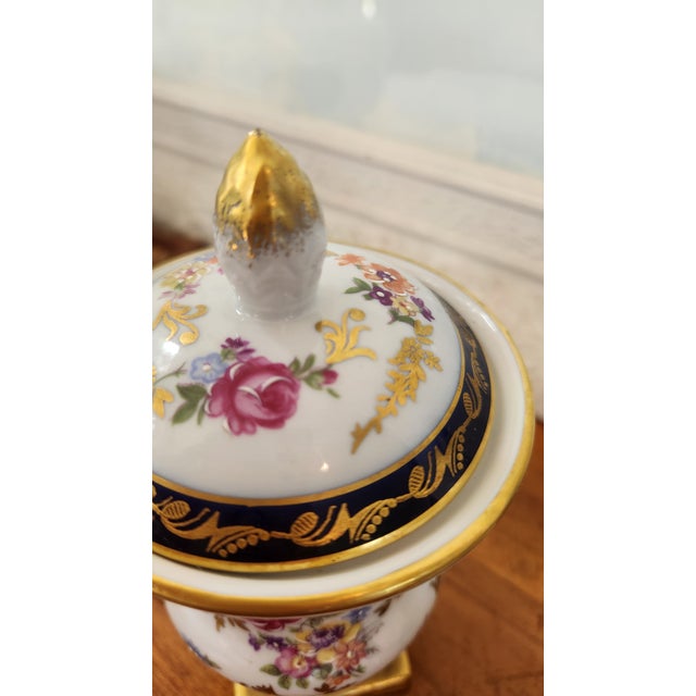 Vintage Continental Cobalt & Gilt Porcelain Covered Urns, Sèvres Style — A Pair For Sale - Image 15 of 18