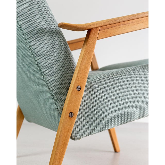 Mid-Century Modern Pastel Green Lounge Chair For Sale - Image 3 of 4