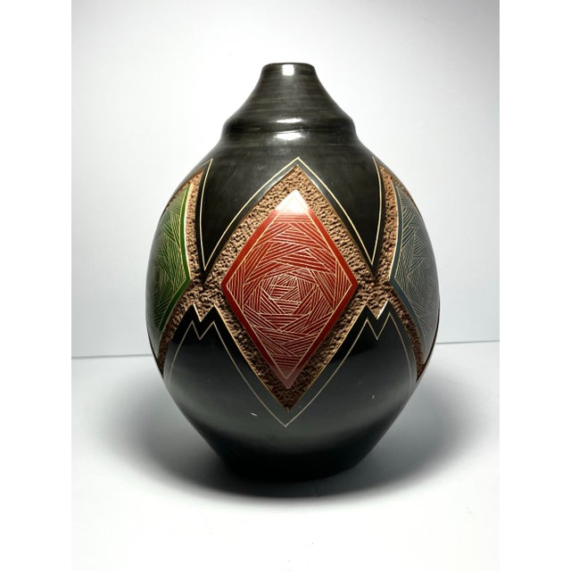 2000 - 2009 Romeo Gallegos Nicaraguan Latin American Handmade Studio Pottery Vase For Sale - Image 5 of 10